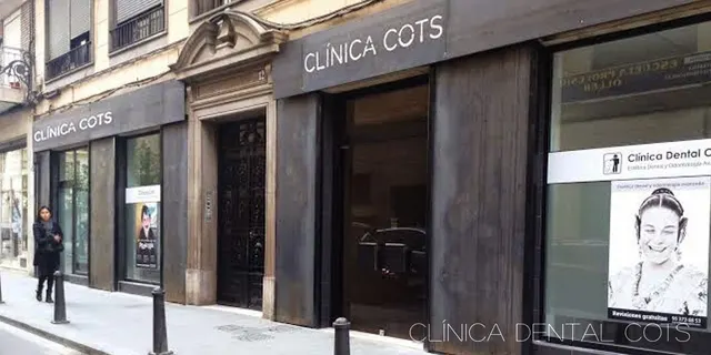 Clínica Dental Cots