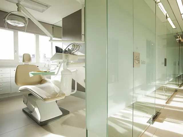 Clínica Implantològica en Barcelona | AHOA