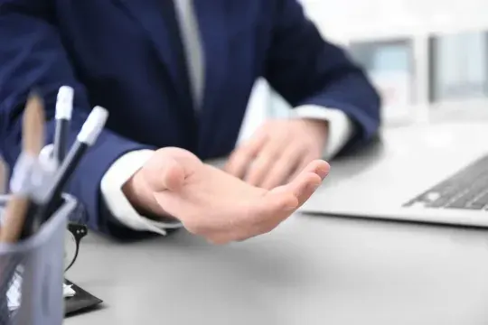ACENTO TRADUCCIONES - TRANSLATIONS - ÜBERSETZUNGEN Atención presencial únicamente con cita previa.