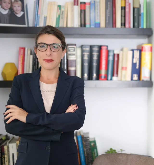 Eva Llanos traductor jurado inglés español